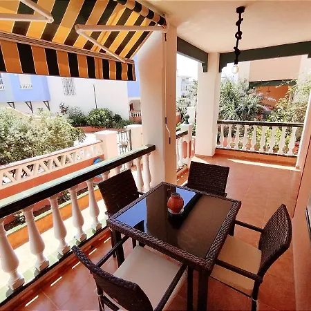 Casa Playa, Terraza Y Garaje * Nerja