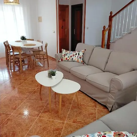 Casa Playa, Terraza Y Garaje Apartment Nerja